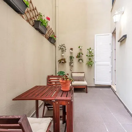 Guestready - Lovely Secret Garden